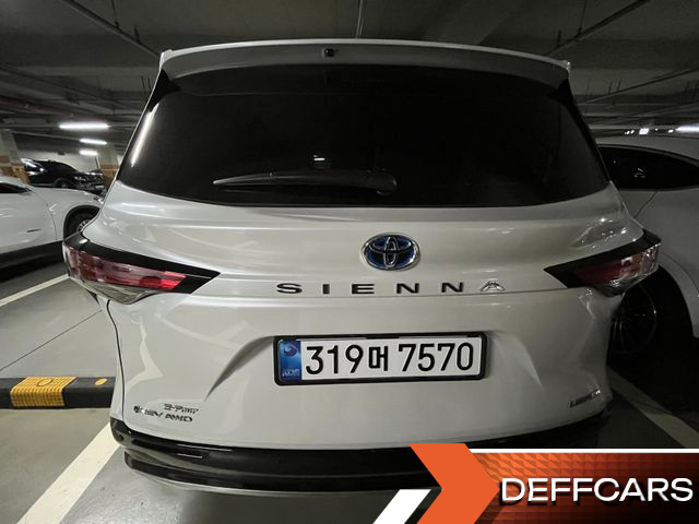 Toyota SIENNA 2.5 Hybrid AWD купить на сайте DeffCars