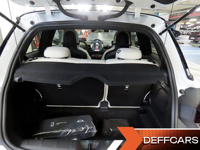 Mini COOPER Favoured купить на сайте DeffCars
