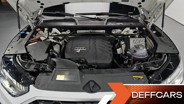 Audi Q5 45 TFSI Quattro Premium купить на сайте DeffCars
