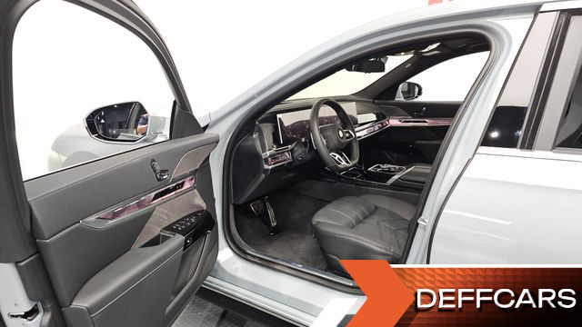 BMW 7-SERIES 740i xDrive M Sport купить на сайте DeffCars