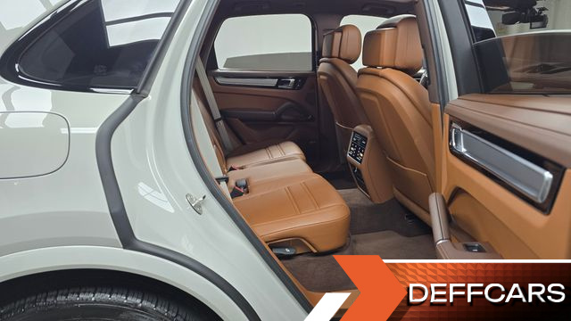 Porsche CAYENNE 3.0 PLATINUM EDITION купить на сайте DeffCars