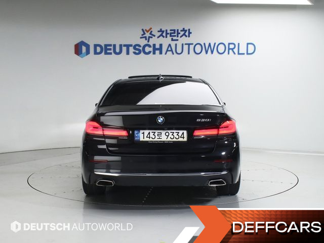 BMW 5-SERIES 520i Luxury купить на сайте DeffCars