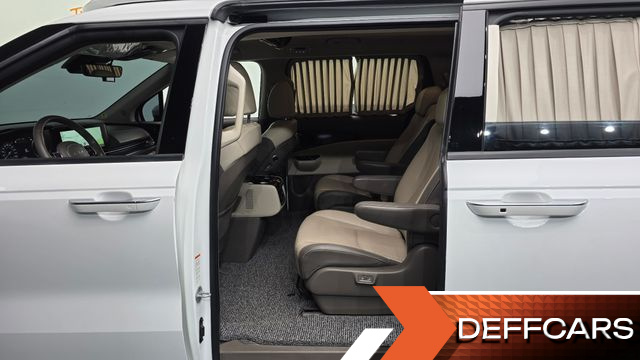 Kia CARNIVAL Gasoline 9-Seater Hi-Limousine Signature купить на сайте DeffCars