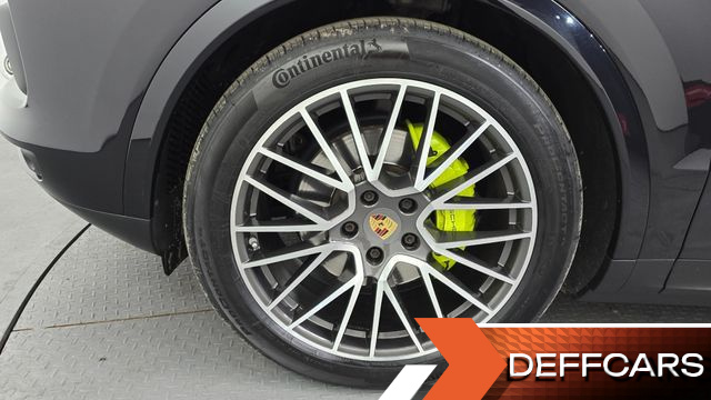 Porsche CAYENNE 3.0 E-Hybrid купить на сайте DeffCars