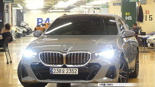 BMW 5-SERIES 520i M Sport купить на сайте DeffCars