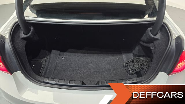 BMW 3-SERIES 320i Luxury купить на сайте DeffCars