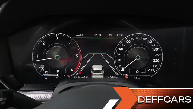 Volkswagen TOUAREG 3.0 TDI R-Line купить на сайте DeffCars