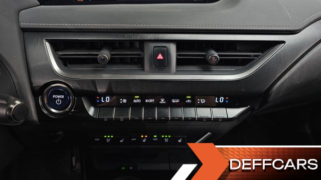 Lexus UX 2.0 AWD купить на сайте DeffCars