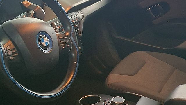 BMW I3 LUX купить на сайте DeffCars