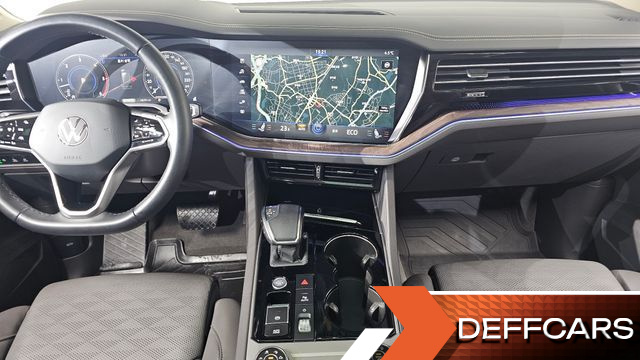 Volkswagen TOUAREG 3.0 TDI Prestige купить на сайте DeffCars