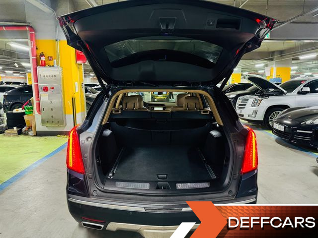 Cadillac XT5 3.6 Platinum купить на сайте DeffCars
