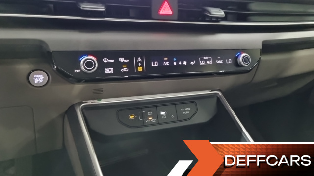 Kia CARNIVAL Diesel 9-Seater Prestige купить на сайте DeffCars