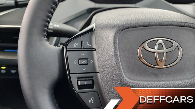 Toyota PRIUS 2.0 XLE купить на сайте DeffCars