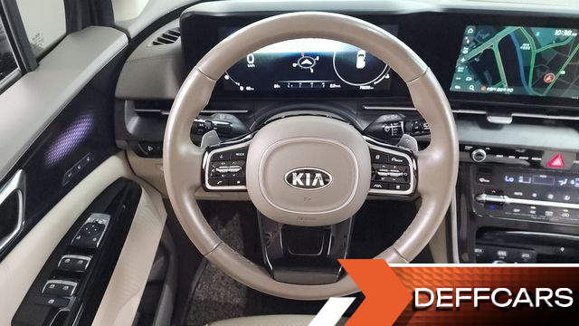 Kia CARNIVAL Gasoline 9-Seater Signature купить на сайте DeffCars
