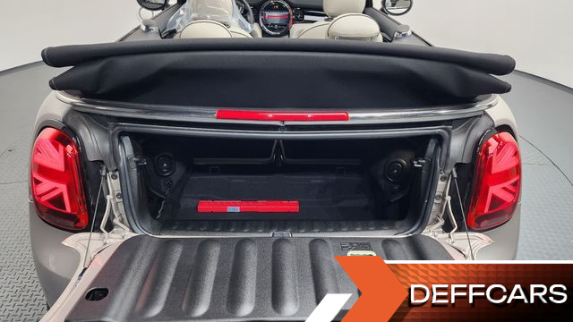 Mini COOPER CONVERTIBLE Classic Launch Pack Third Generation купить на сайте DeffCars