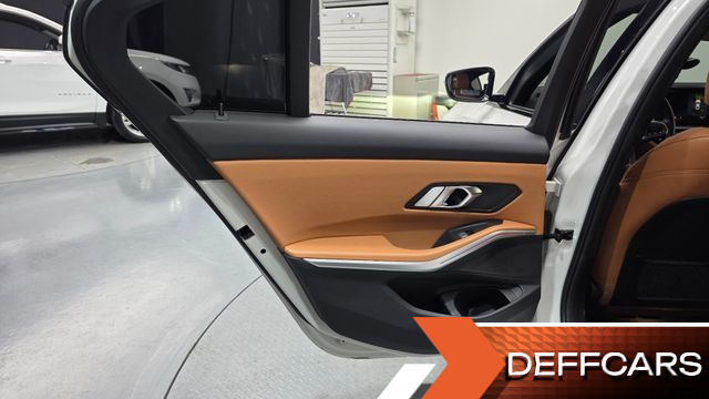 BMW 3-SERIES 320i M Sport купить на сайте DeffCars