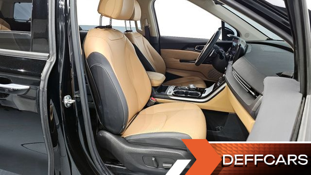 Kia CARNIVAL Gasoline 9-Seater Signature купить на сайте DeffCars
