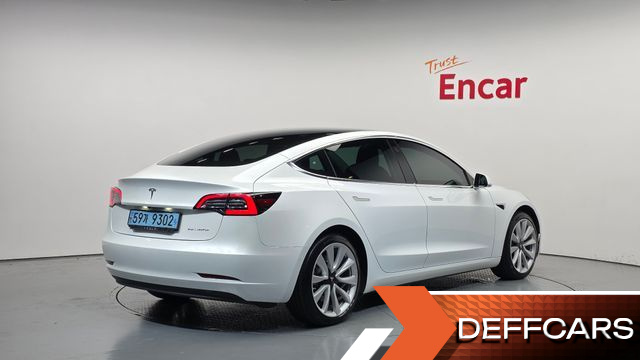 Tesla MODEL 3 Long Range AWD купить на сайте DeffCars
