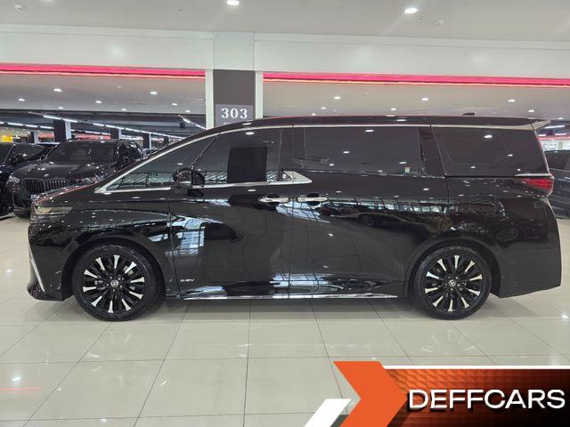 Toyota ALPHARD 2.5 HEV Executive AWD купить на сайте DeffCars