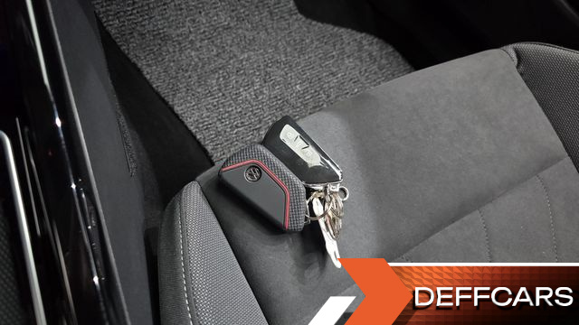 Volkswagen GOLF 2.0 TDI Prestige купить на сайте DeffCars