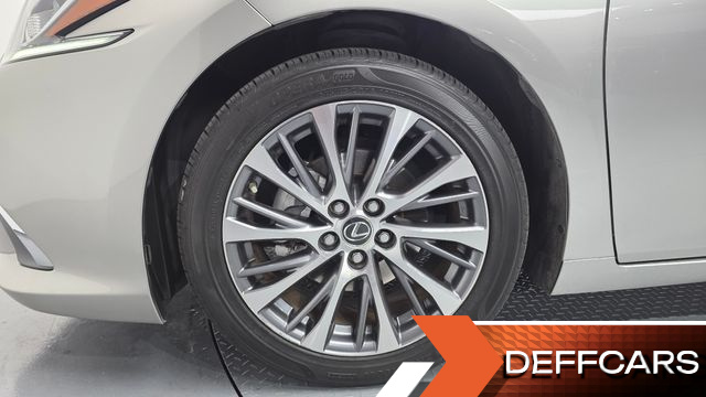 Lexus ES Luxury купить на сайте DeffCars