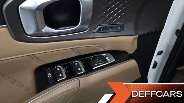 Kia SORENTO HEV 1.6 4WD Signature купить на сайте DeffCars