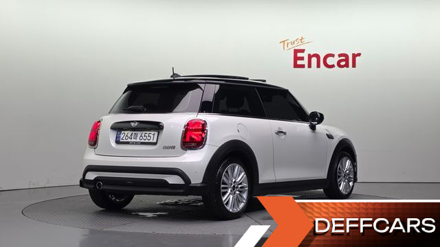 Mini COOPER Classic Plus Launch Pack Third Generation купить на сайте DeffCars