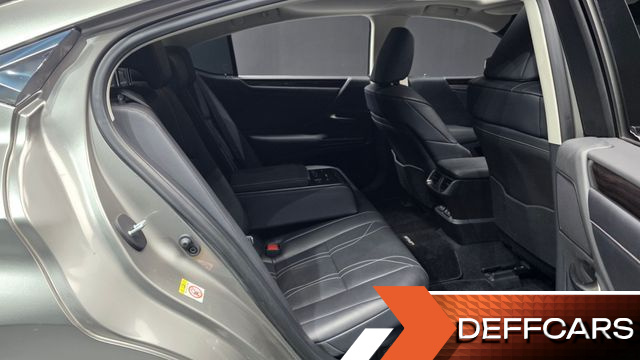 Lexus ES Luxury Plus купить на сайте DeffCars
