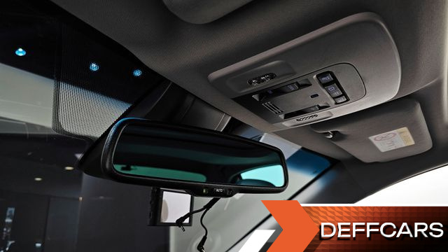 Toyota CAMRY 2.5 XLE Hybrid купить на сайте DeffCars