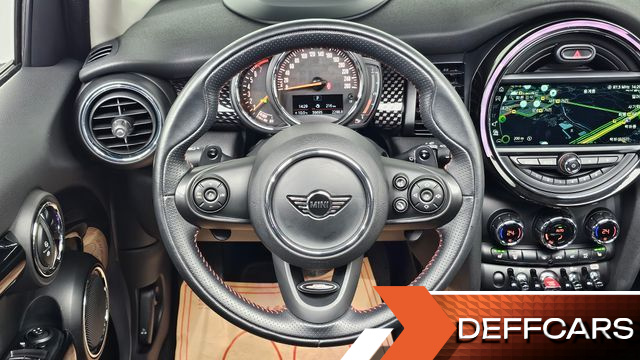 Mini COOPER 5Door Standard 3rd купить на сайте DeffCars