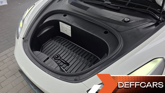 Tesla MODEL 3 Long Range AWD купить на сайте DeffCars
