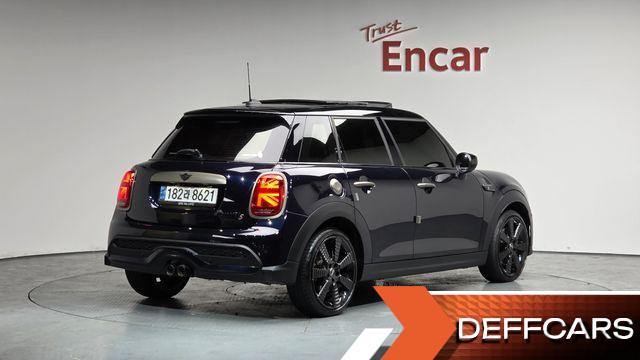 Mini COOPER 5Door Resolute Edition 3rd Gen купить на сайте DeffCars