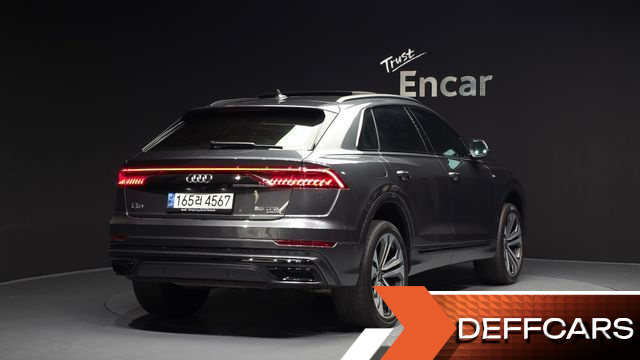 Audi Q8 55 TFSI Quattro Premium купить на сайте DeffCars