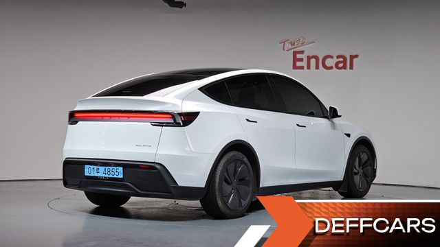 Tesla MODEL Y Long Range AWD купить на сайте DeffCars
