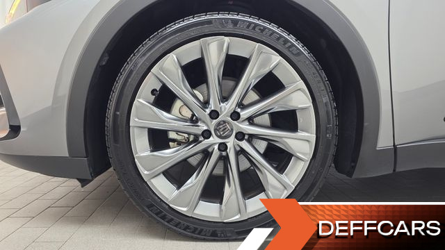 Toyota CROWN 2.5 4WD Hybrid купить на сайте DeffCars