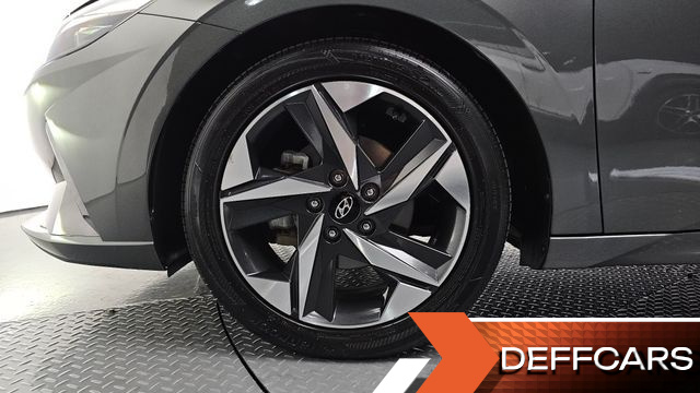 Hyundai AVANTE 1.6 Inspiration купить на сайте DeffCars