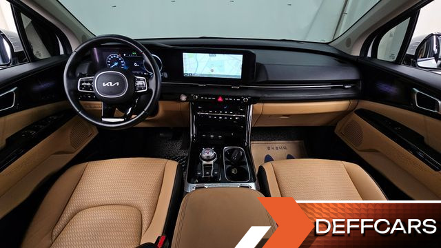 Kia CARNIVAL Gasoline 9-Seater Signature купить на сайте DeffCars