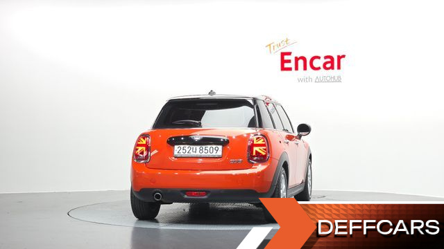 Mini COOPER 5Door Standard 3rd купить на сайте DeffCars