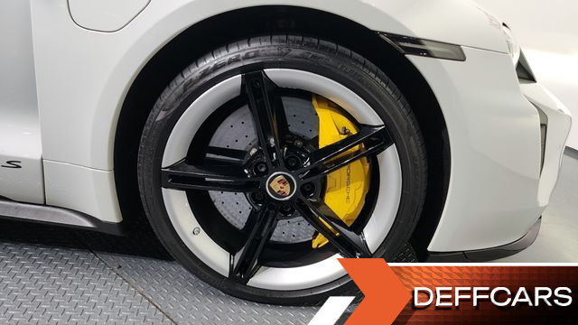 Porsche TAYCAN Turbo S купить на сайте DeffCars