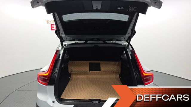 Volvo XC40 T4 R-Design купить на сайте DeffCars