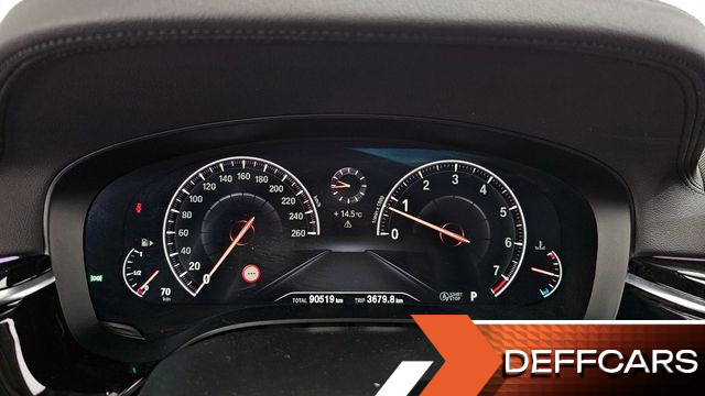 BMW 5-SERIES 520i Luxury купить на сайте DeffCars