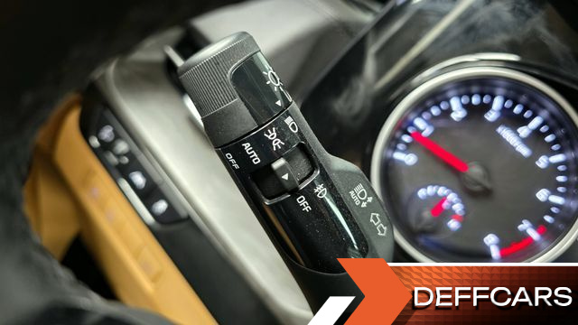 Kia CARNIVAL Gasoline 9-Seater Prestige купить на сайте DeffCars