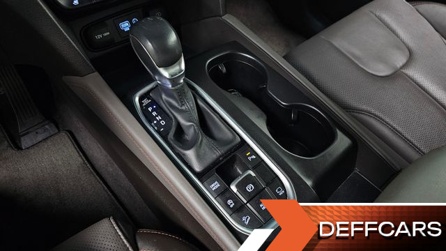 Hyundai SANTAFE Diesel 2,0 4WD Exclusive Special купить на сайте DeffCars