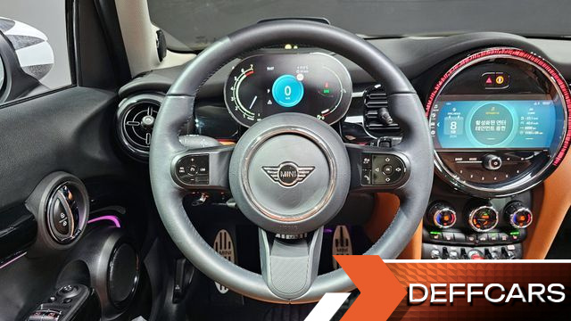 Mini COOPER 5Door Standard 3rd купить на сайте DeffCars