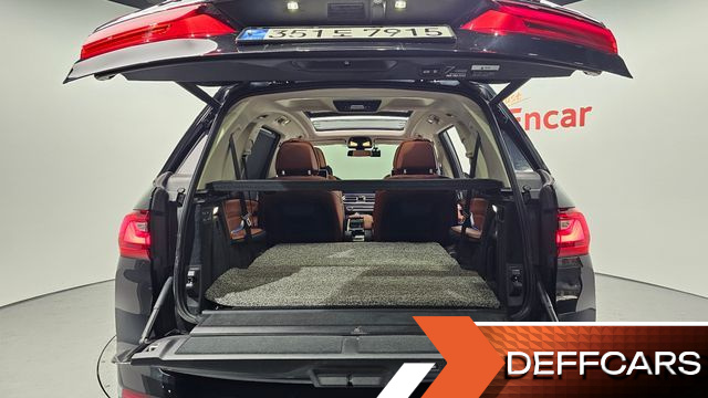 BMW X7 xDrive 30d Design Pure Excellent 6-Seater купить на сайте DeffCars