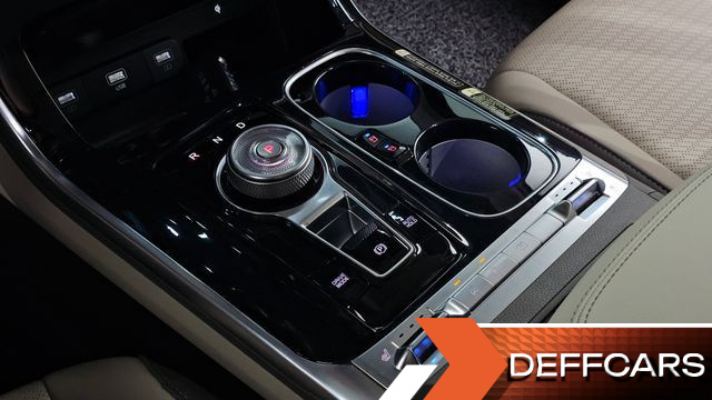 Kia CARNIVAL Gasoline 9-Seater Hi-Limousine Signature купить на сайте DeffCars