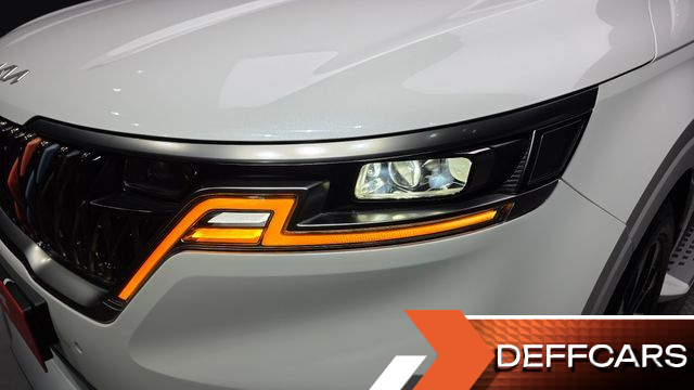 Kia CARNIVAL Diesel 7-Seater Hi-Limousine Signature купить на сайте DeffCars