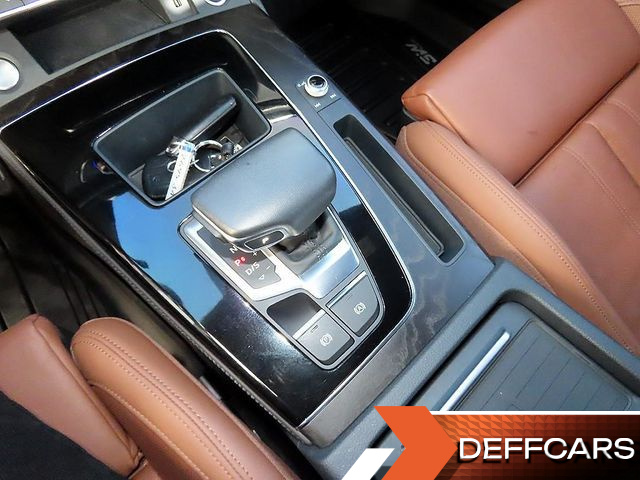 Audi Q5 45 TFSI Quattro Premium купить на сайте DeffCars
