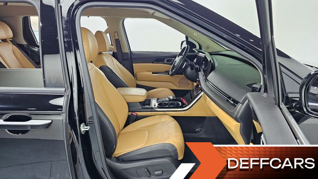 Kia CARNIVAL 7-Seater Noblesse купить на сайте DeffCars