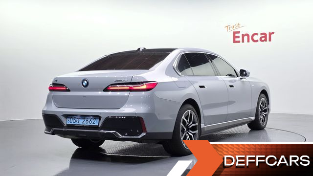 BMW I7 xDrive 60 M sport купить на сайте DeffCars